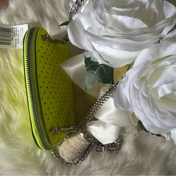 Michael Kors Bright Yellow Crossbody Bag - Picture 4 of 9